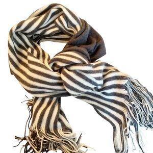 Anthropologie Grey Cream Two Tone Design Blanket Scarf